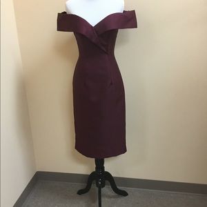 Short burgundy dinner dress